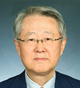 Suk Kwnag-Hyun Professor